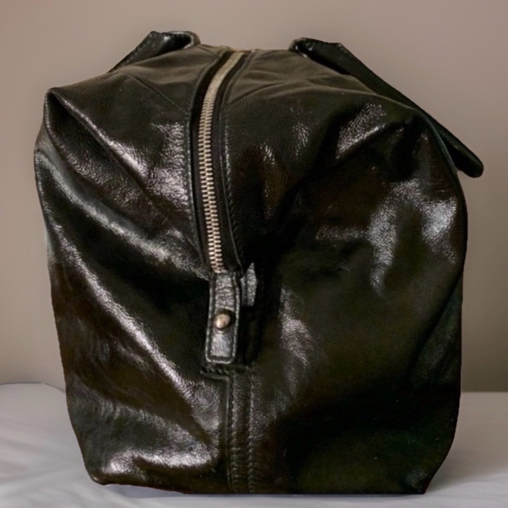 YSL Easy Boston Patent Leather Enamel Black Bag - Picture 7 of 14